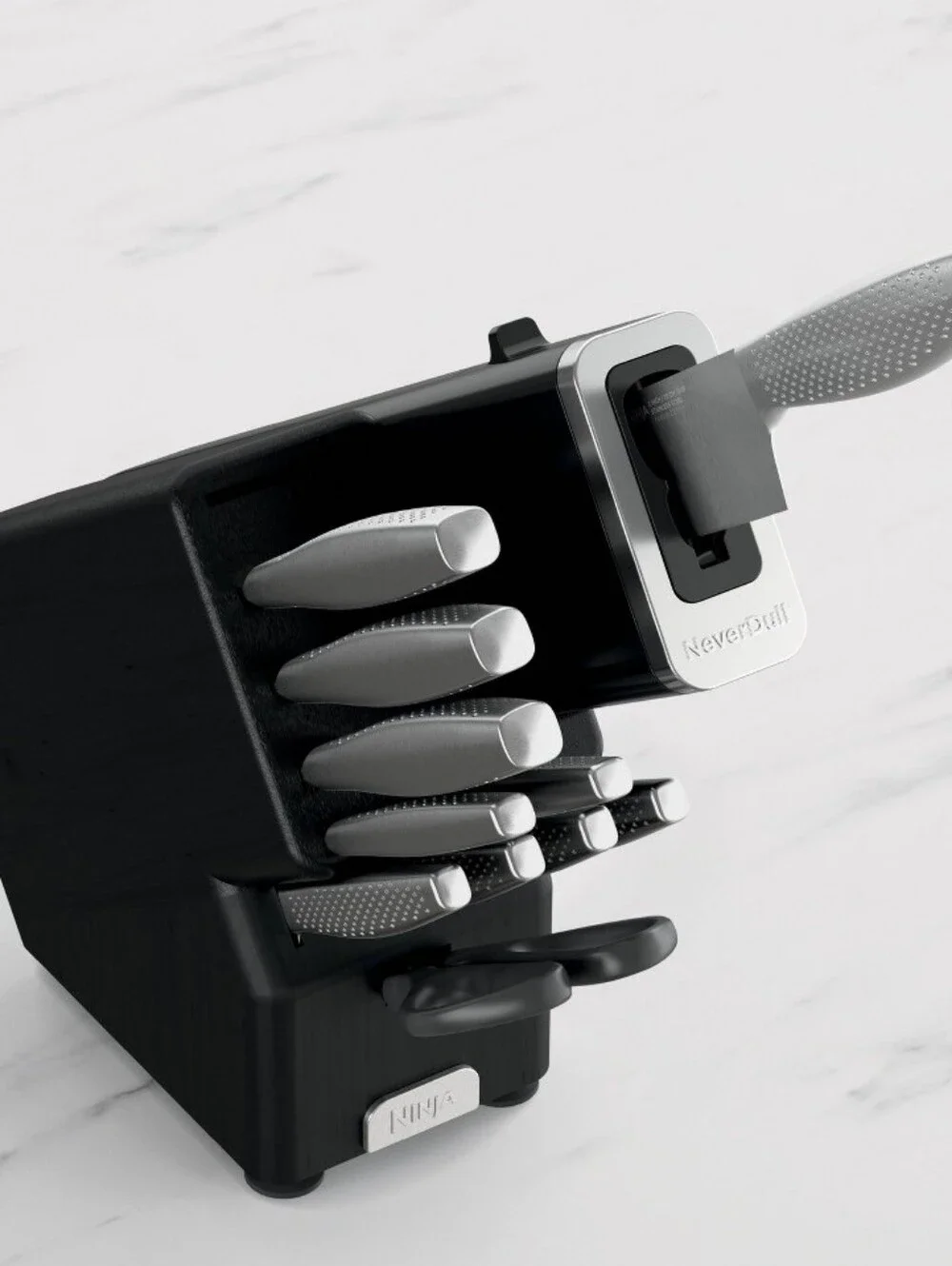 Ninja sleek black